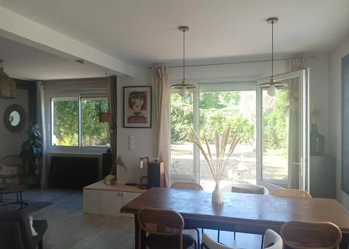 Maison Au Calme En Bord De *